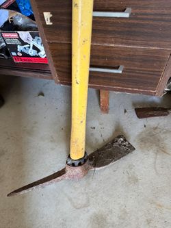 Steel hoe