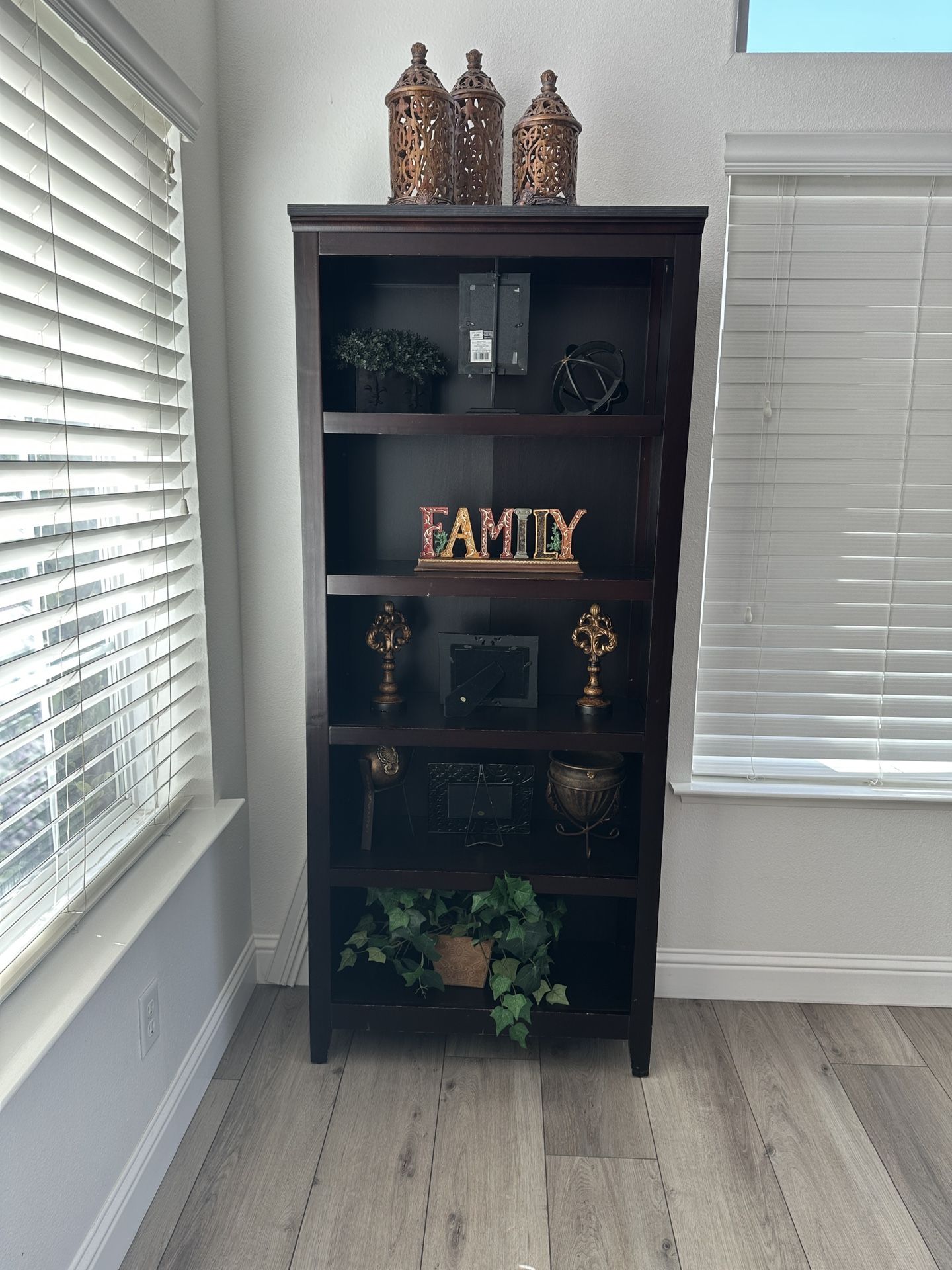 Book shelf