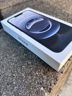 IPHONE 16e 128gb brand new in the box never cc opened or use open carrier