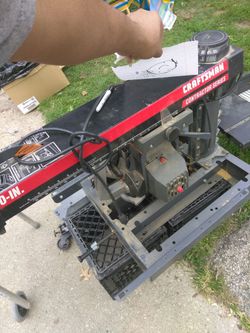 Crafts man radial arm Saw table complete w everything it comes with. BTW " se abla espanoil 2"