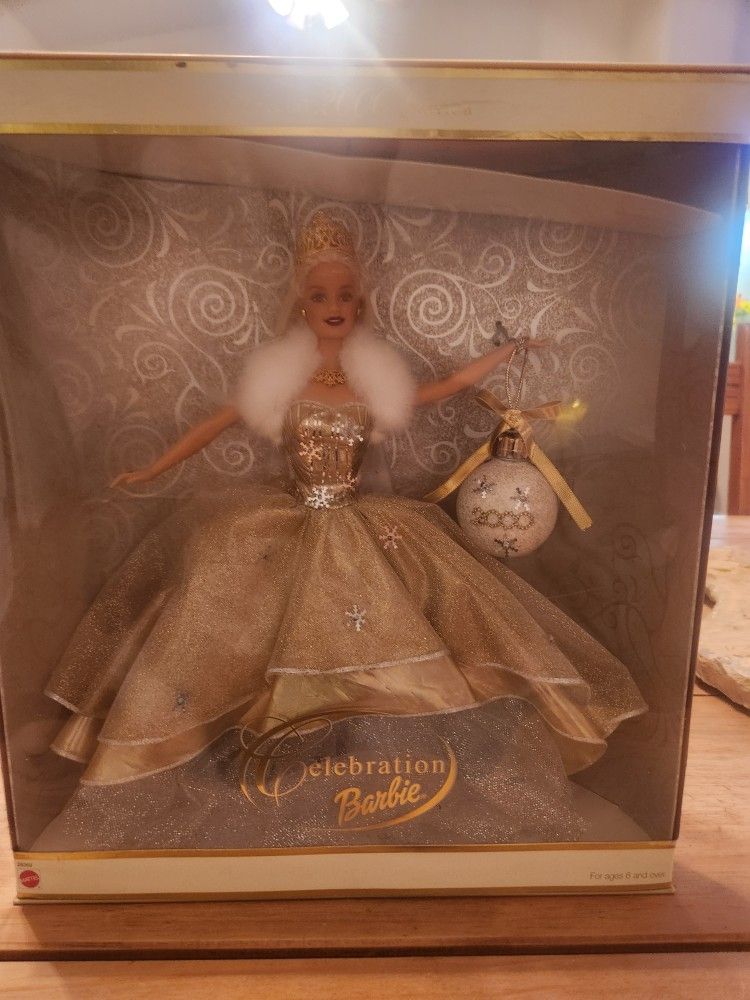 Holiday Barbie 2000