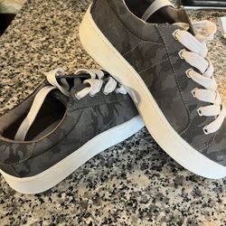 Steve Madden Size 8 1/2