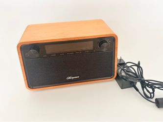 Sangean HDR-19 HD Radio/AM/FM-RDS/BT/AUX Premium Wooden Cabinet Radio