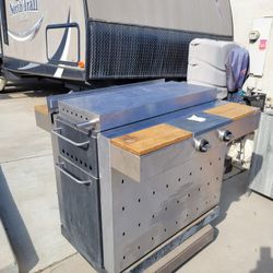 Gas Grill 