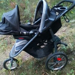 RUNNING STROLLER!!! GRACO ( LIKE NEW!)