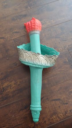 Halloween lady liberty torch statue of liberty