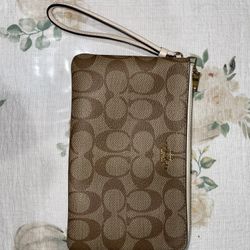 Coach Large Wristlet 