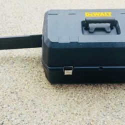 DEWALT GOV MAX 20in. Brushless Battery Powered Chainsaw Kit, (1) FLEXVOLT 6Ah Battery, Charger