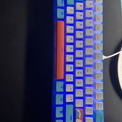 Custom Gaming Keyboard with ktt Kang White V3
