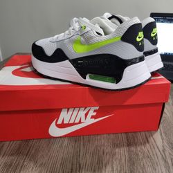 Nike Air Max Size 9.5 Men