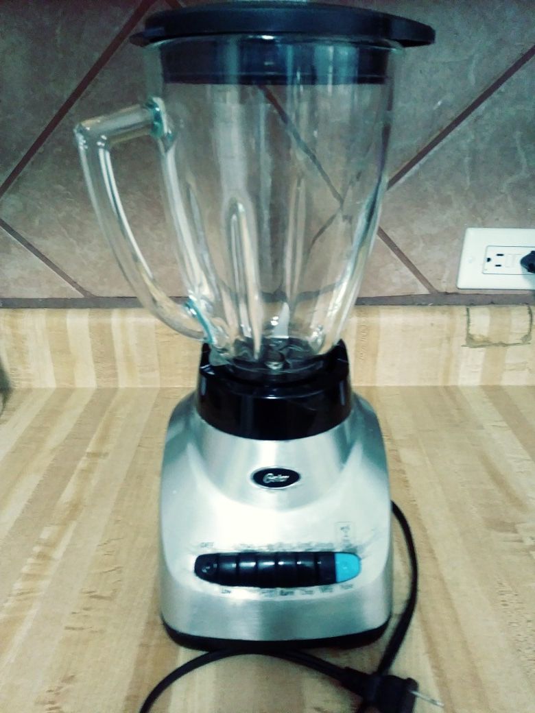 Oster blender $12