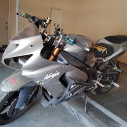 2005 Kawasaki Ninja 636