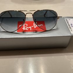 Ray-Ban Aviator Sunglasses NEW