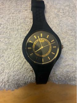 Versace versus watch