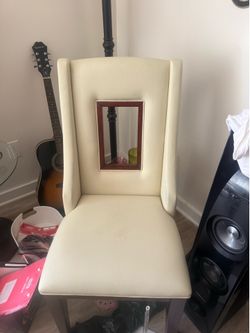 6 Dining room chairs And breakfast table