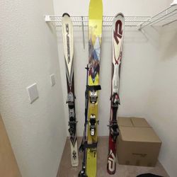 Skis
