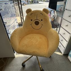 Winnie The Pooh Swivel Chair 