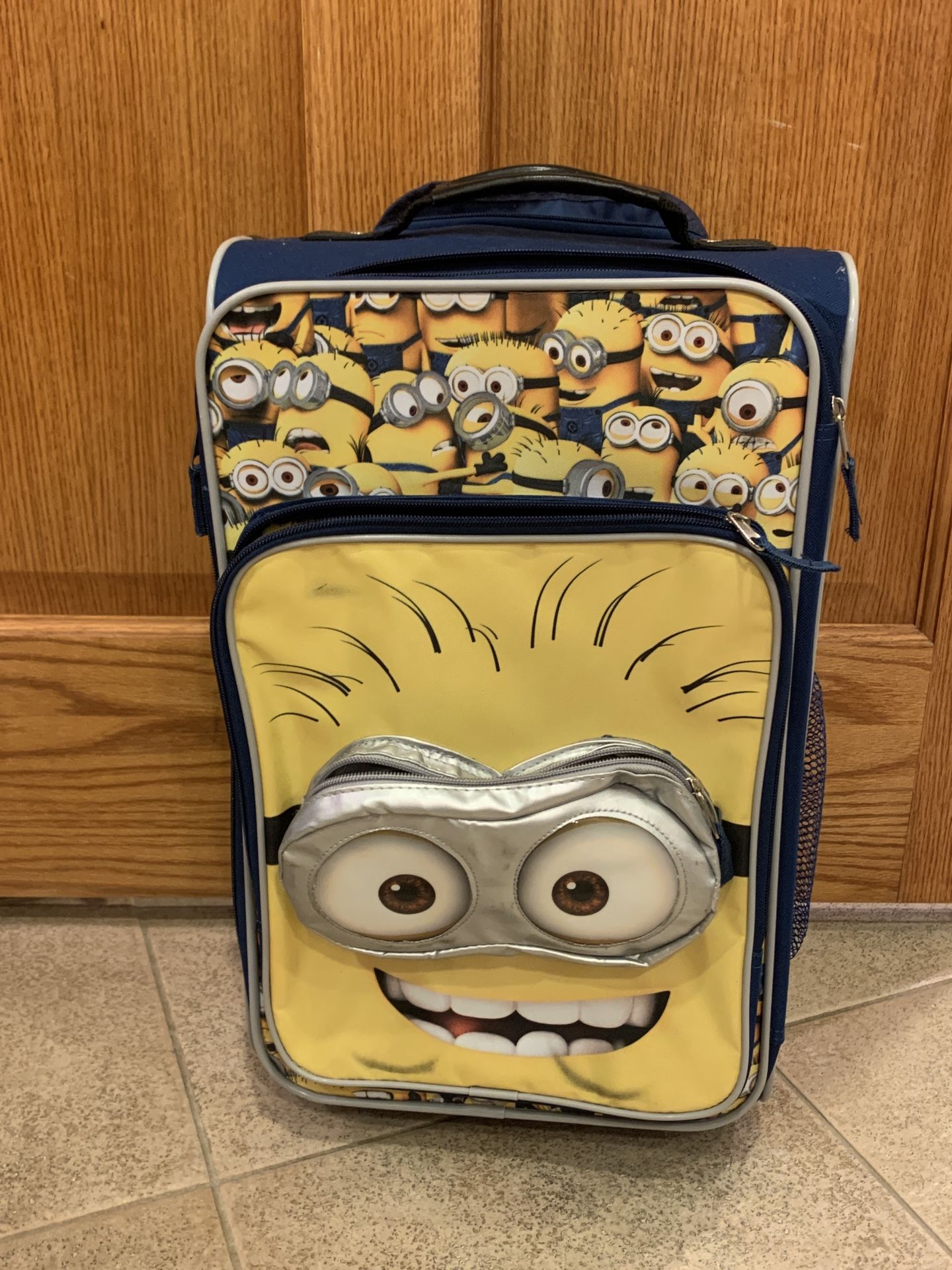 Kids Travel Minion Carry On Suitcase- Trolly- W Wheels - Pull Up Handle - Multi Pockets- Super Cute