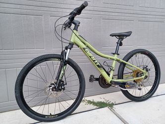 Giant Mountain Bike