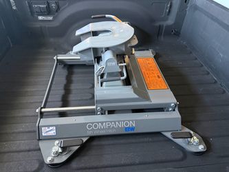 B&W Companion- Heavy Duty 5th Wheel Slide Hitch