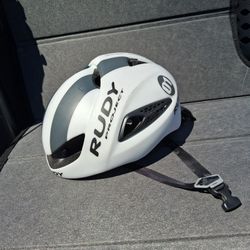 rudy project helmet boost 1 size S-M cycling  helemt barely used nice condition
