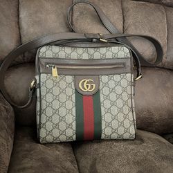 Gucci Messenger Bag 