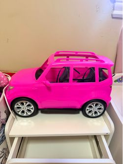 Barbie jumbo car