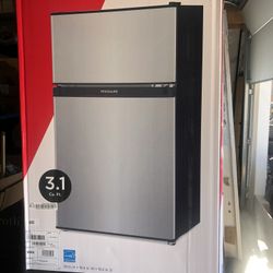frigidaire compact refrigerator
