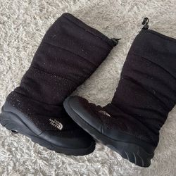 The North Face Heat Seeker Boots Women’s Size 8