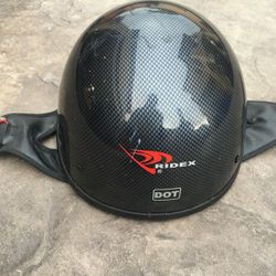 Motorcycle helmet
