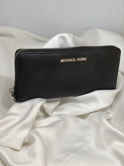 MICHAEL KORS Jet Set Travel Continental Wallet