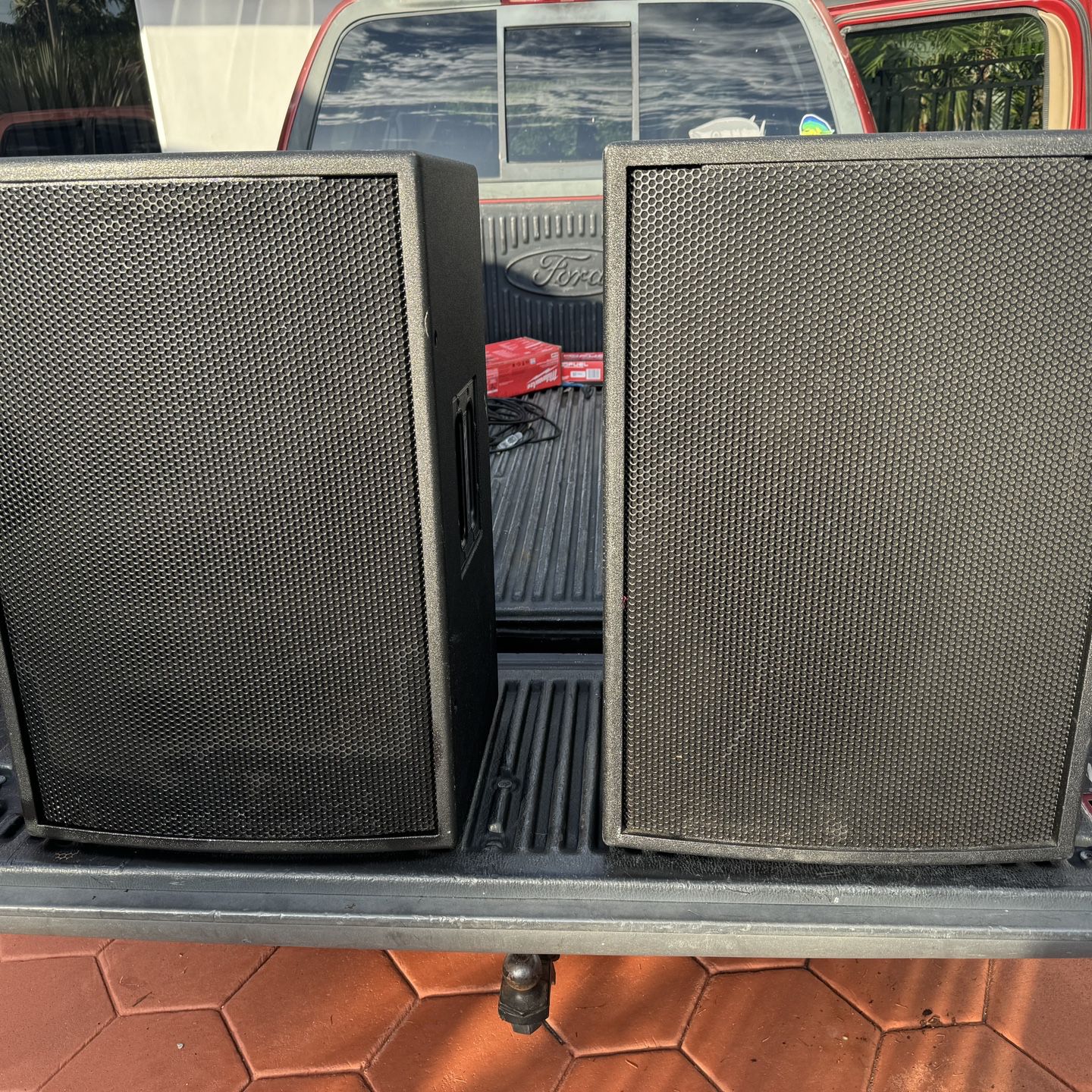 EV Sxa250 Powered Dj Speakers