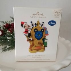 Hallmark Disney "Mickeys Toy Machine " Collectible Ornament- Brand New