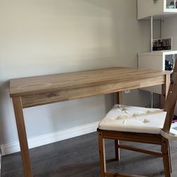 Dining table with 4 chairs 