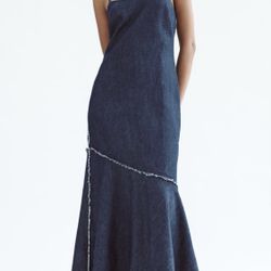 Zara NWT S blue denim midi dress. Round neck spaghetti straps. Frayed trim.  63% denim 37% linen for Sale in Bellflower, CA - OfferUp