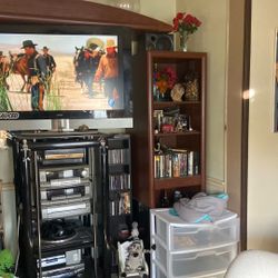 2 Cherry Wood Shelves Set 