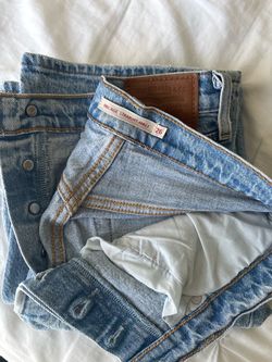 Levi jeans