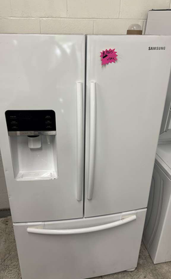 Samsung French Door Fridge – White, Water/Ice Dispenser, Bottom Freezer