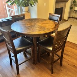 Round High Boy Dining Table And Chairs