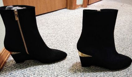 Michael Kors Metal Wedge Booties (SZ 9.5)