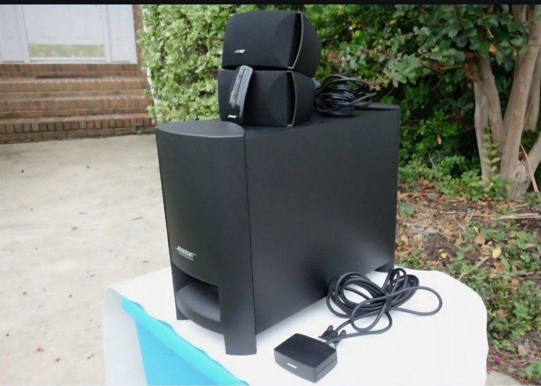Bose CineMate Series II With Remote Control 