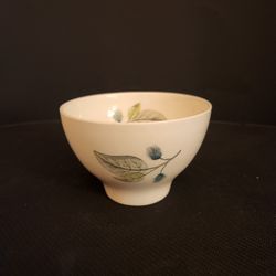 Woodbury of Etruria Wedgwood & Barlaston Made in England Porcelain teacup.