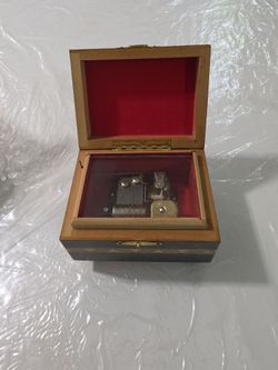 MUSICAL  IN  BOX
