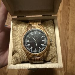 BOBOBIRD wooden watch mens  Pin Tool. With Box. New 