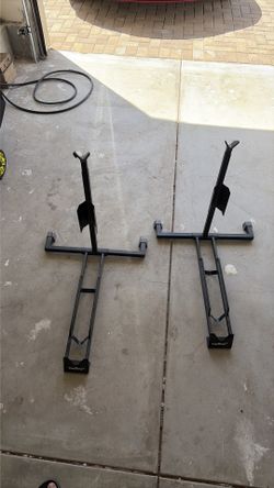 2 vertical bike stands