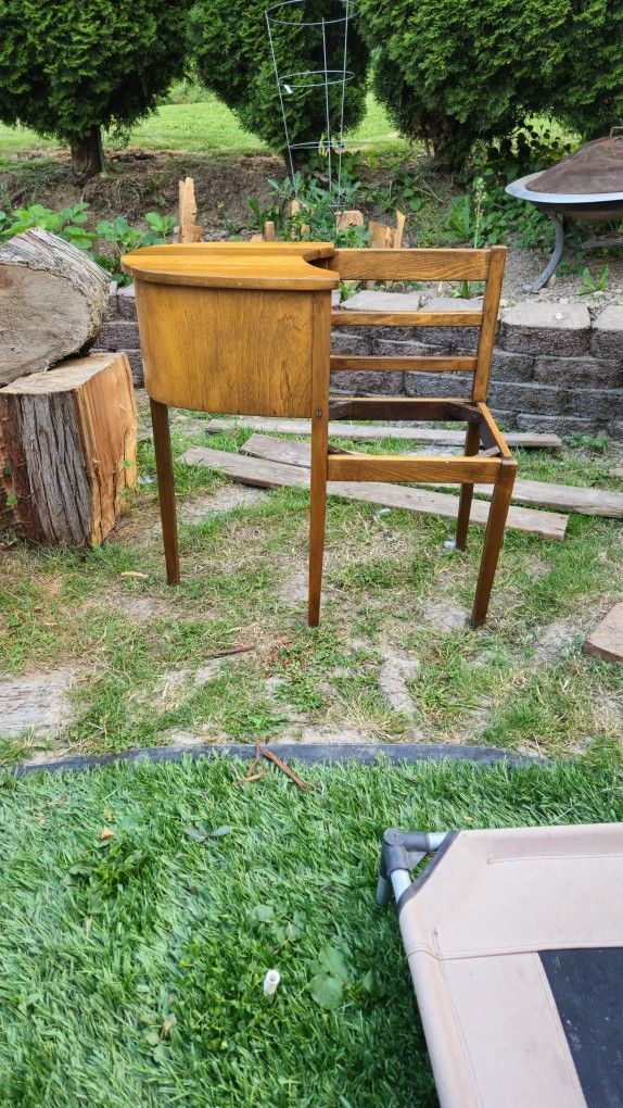 Gossip Bench - Telephone Table - Entry Table