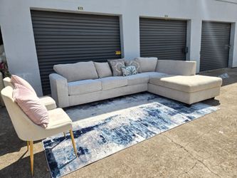 BEAUTIFULL SECTIONAL VERY GOOD CONDITION