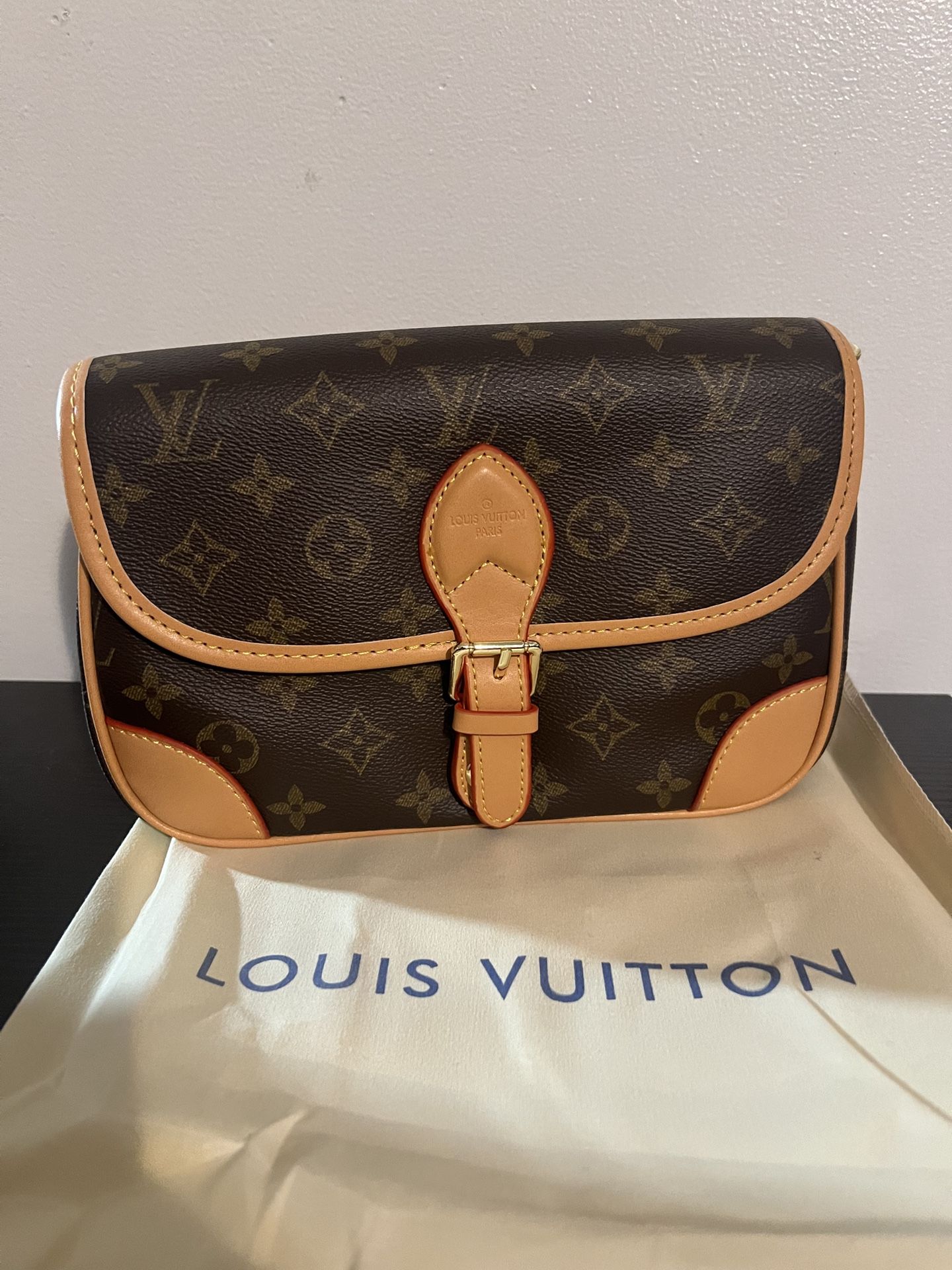 Louis Vuitton Diane Shoulderbag