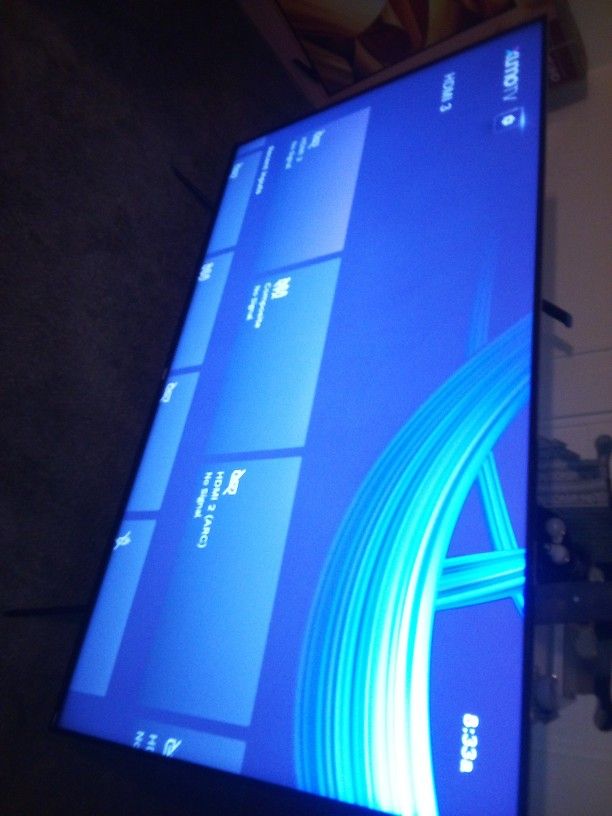 86" 4K Frameless Xumo Smart TV