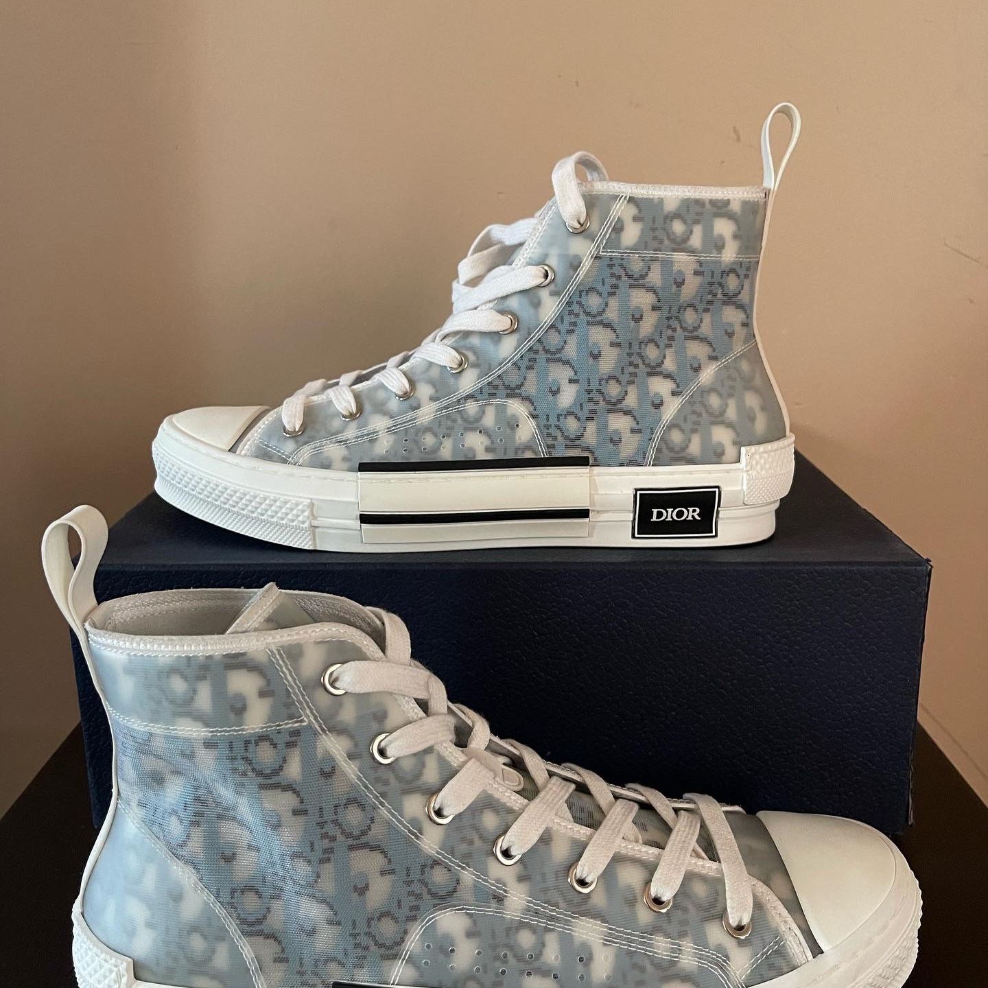 Dior B23 High Oblique Blue SZ 42 9 for Sale in Queens NY